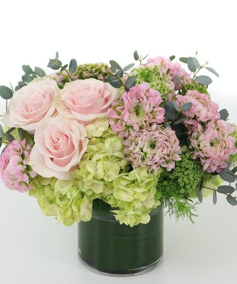 Regal Ranunculus Bouquet
